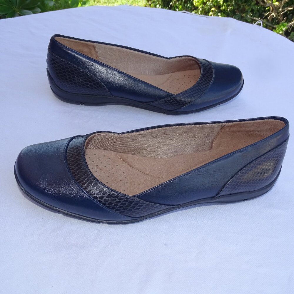 Life Stride Women's Deja Vu Ballet Flat Navy Size 10M - Picture 4 of 10